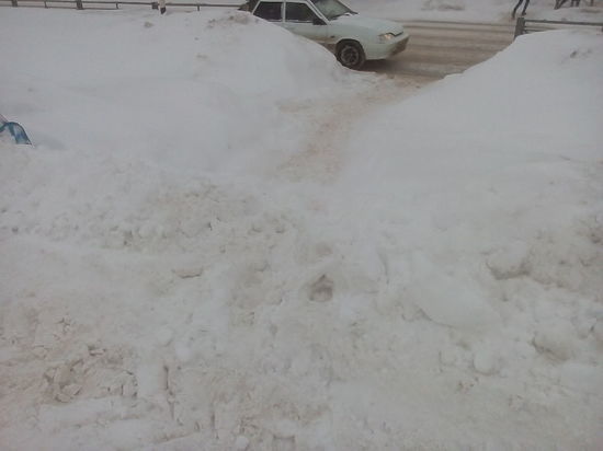 Жителям Оренбурга предложили почистить снег за свой счет