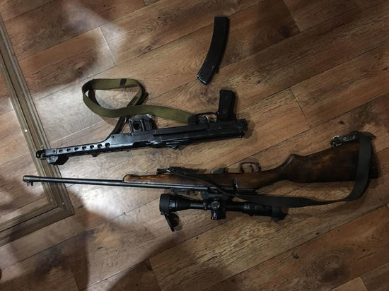 Бойцы ФСБ выявили в Новокузнецке нелегальный склад с пулеметами