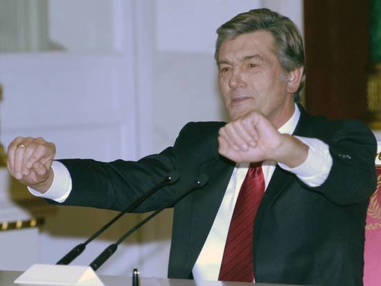 Экс-президент Украины Ющенко собрал рекордную коллекцию рушников