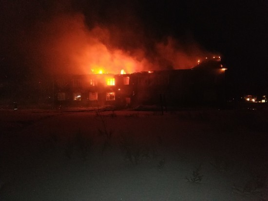 В Лесосибирске во время пожара в многоквартирном доме погибли два человека