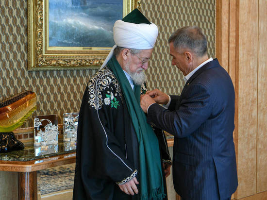 Верховный муфтий России награжден в Татарстане орденом «Дуслык»