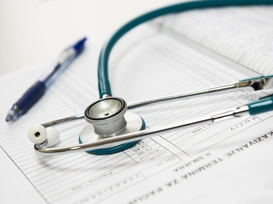 Эксперты оценили идею Минздрава штрафовать врачей: «Лучше лишать лицензии»