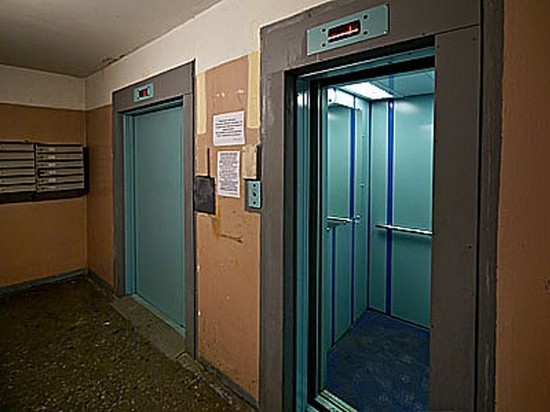 В Москве сорвался лифт с людьми