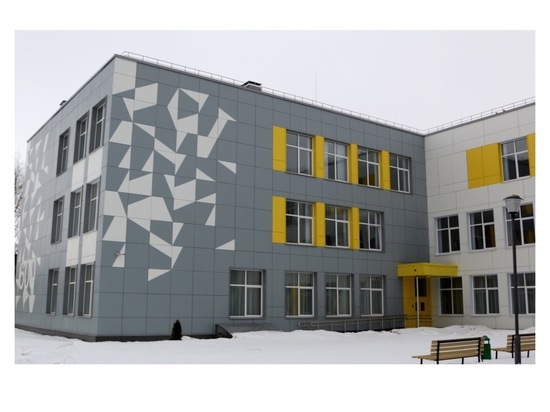 В Большевике завершается строительство новой школы