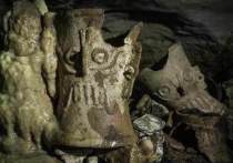 Археологи из Мексики и США изучили систему пещер под городом майя Чичен-Ица и обнаружили в ней более полутора сотен артефактов этой древней цивилизации