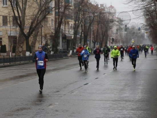 Участницам женского забега в Краснодаре на старте выдадут юбки, а на финише вручат венки