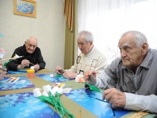 Для пожилых волгоградцев открыли шесть групп дневного пребывания