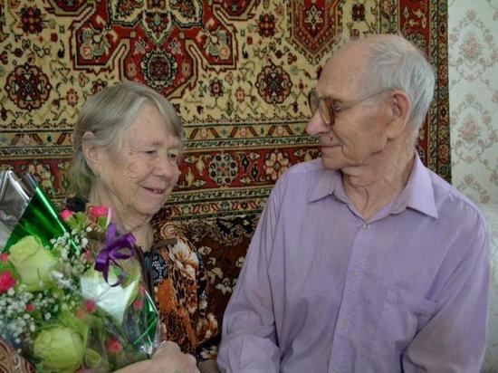 Семья Лазаревых из рязанского села отметили 65-летие совместной жизни