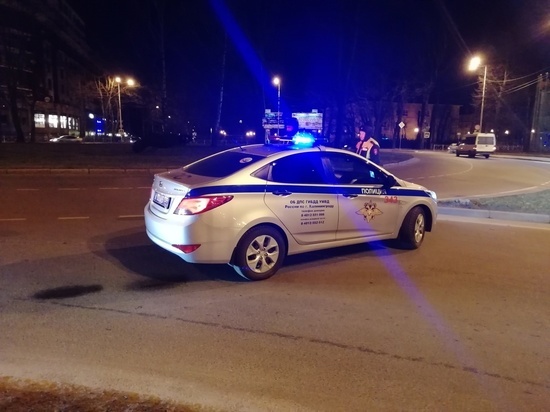 В Калининграде момент, где БМВ вылетел на тротуар и сбил пешехода, попал на видео
