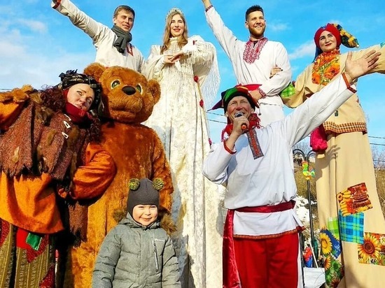 Более пяти тысяч человек весело попрощались с зимой в Серпухове