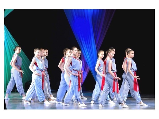 Танцоры из Серпухова вернулись с наградами конкурса «Роза ветров»