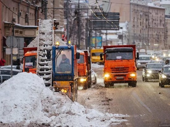 Мэрия Екатеринбурга возложила вину в провале уборки снега на бизнесменов