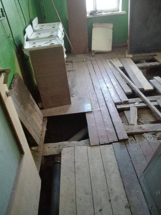 Жильцы общежития в Смоленске жалуются на невыносимые условия