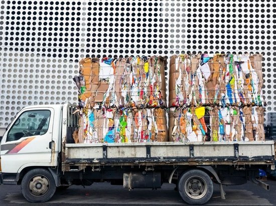 В Мурманске теперь можно сдавать пластиковый мусор за деньги
