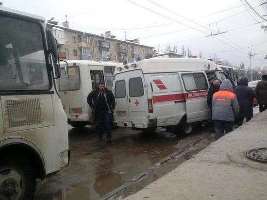 В Воронеже обсудили аварии с участием маршруток В Воронеже обсудили аварии с участием маршруток