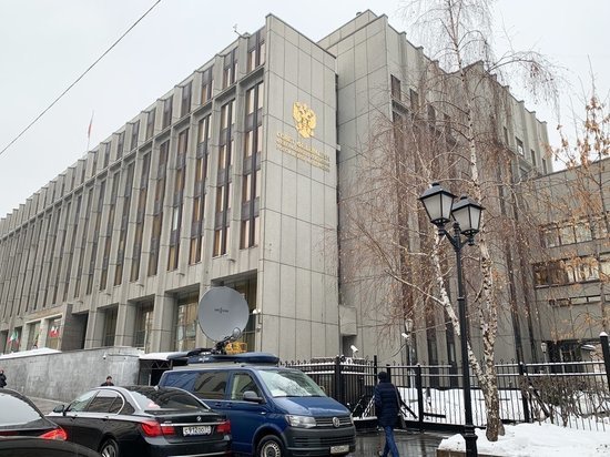 Совет Федерации одобрил закон о запрете фейковой информации Совет Федерации одобрил закон о запрете фейковой информации