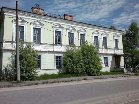 С молотка: в Карелии продаётся старинный особняк за семь миллионов рублей