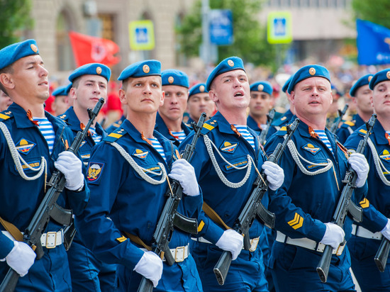 Волгоградские военные начали готовиться к параду в честь Дня Победы