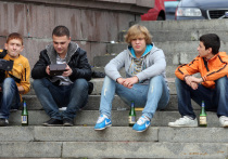 Вредные и опасные привычки стали проявляться у российских подростков в более позднем возрасте, чем раньше