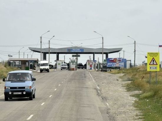 На границе Крыма с Украиной на три часа ограничат пропуск