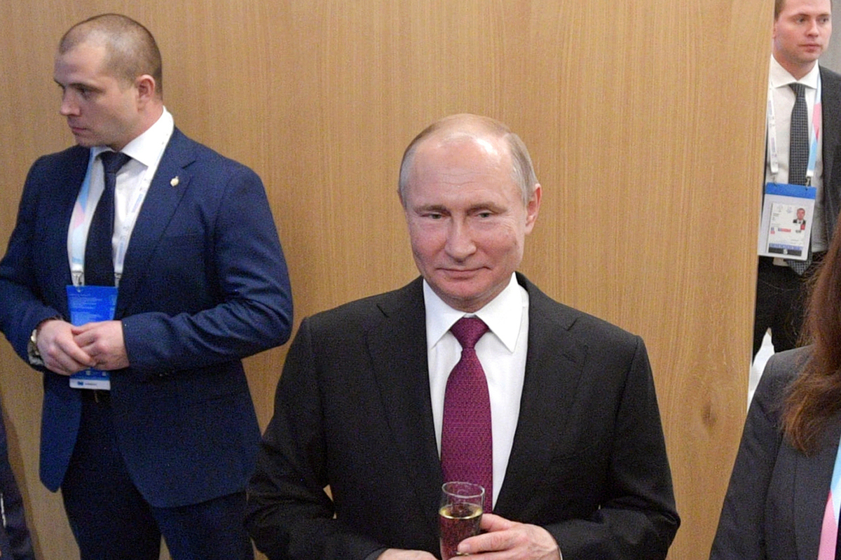 Андрей Лошак: «Путин оказался романтиком. Гитлер тоже им был»