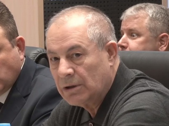 Назвавший получающих маленькие пенсии россиян «алкашами» депутат подал в отставку