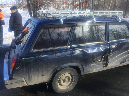 В Рязани в аварии легковушки и грузовика пострадал 8-летний ребенок