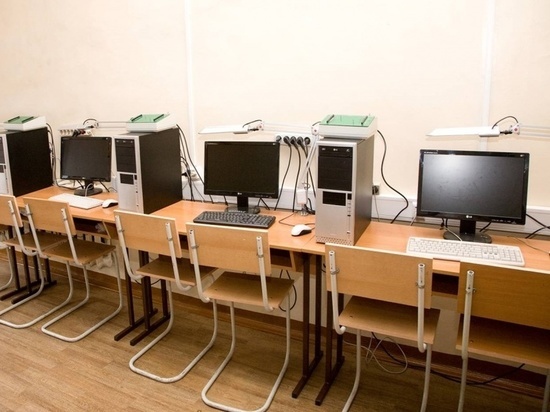 Тамбовские прокуроры обновили компьютерный класс