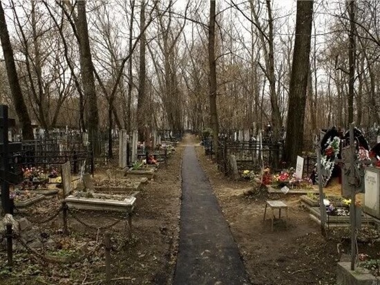 В городе Тверской области не осталось мест на кладбище