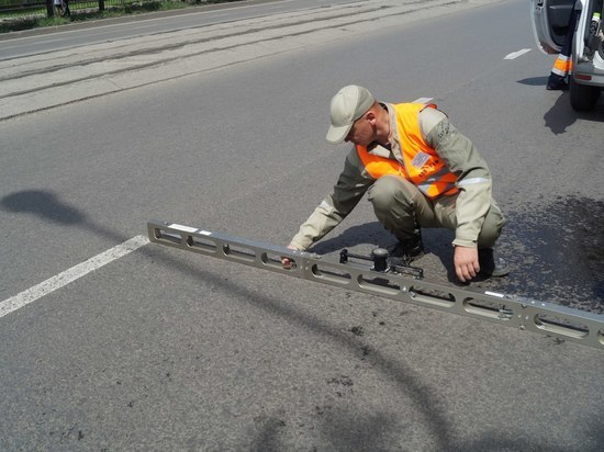 В Новокузнецке отремонтируют усыпанные ямами дороги