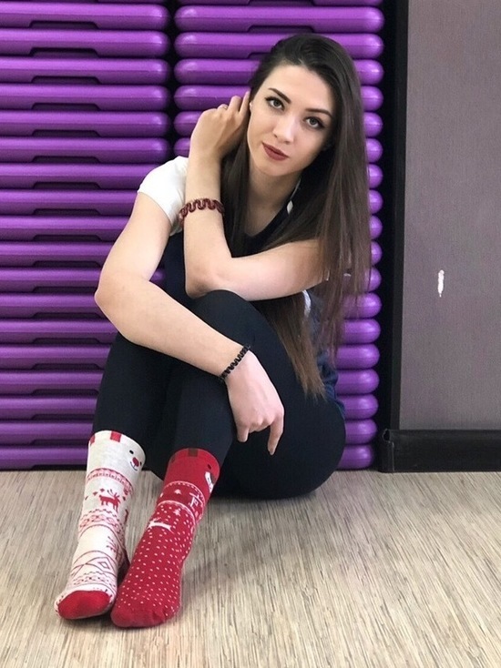 Мисс Чита-2018 присоединилась к флешмобу Блёданс в разных носках