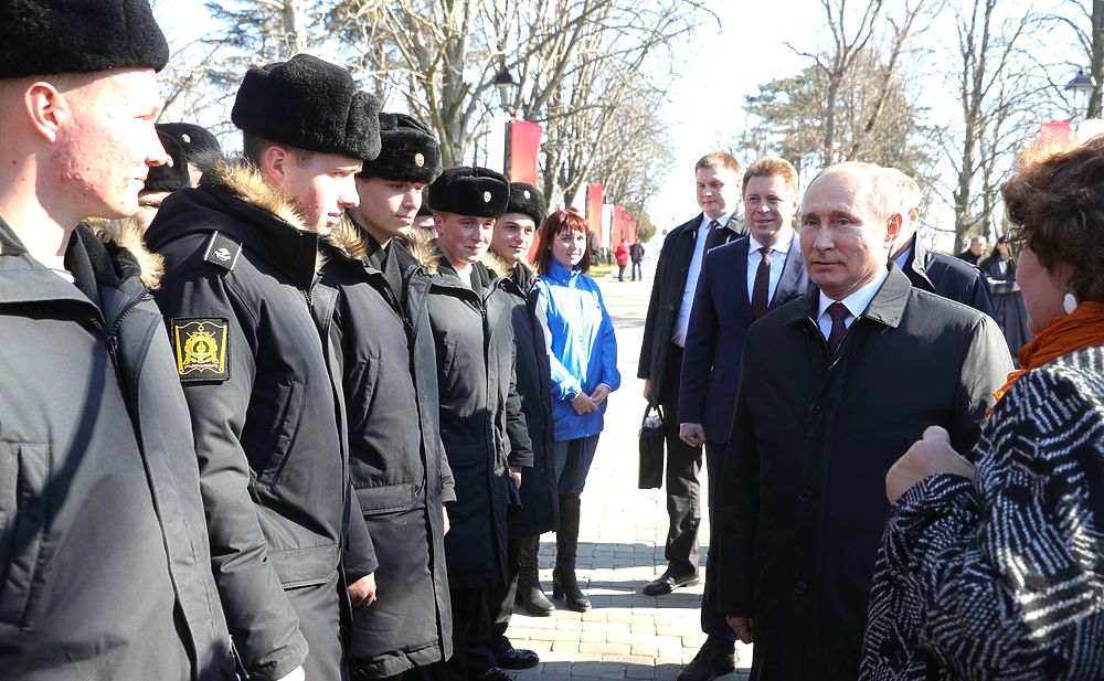 Путин в Крыму демонстрировал прекрасное настроение