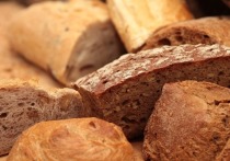 Пока эксперты прогнозируют рост цен на хлеб наш насущный, депутаты Мособлдумы решили лично рассмотреть проблемы хлебобулочной отрасли в регионе