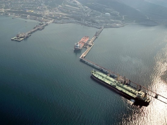 В новороссийском порту снизят выброс нефтяных паров