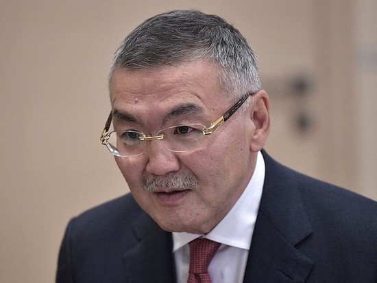 Глава Калмыкии Алексей Орлов ушел в отставку