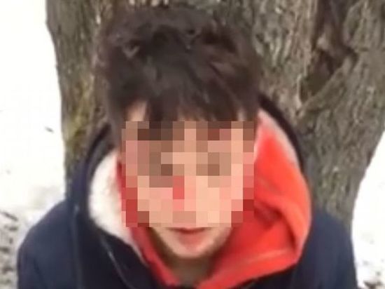 В сети появилось видео расправы над подростком, жестоко избившим старика