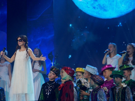 В Краснодаре дети с инвалидностью по зрению споют вместе с известными музыкантами