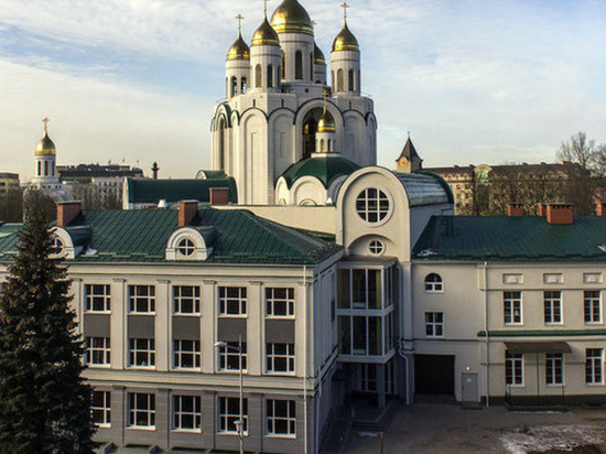 Калининградские дети, родители которых погибли на боевом посту, будут бесплатно учиться в Православной гимназии