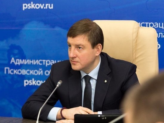 Экс-губернатор Псковской области попал под санкции Украины