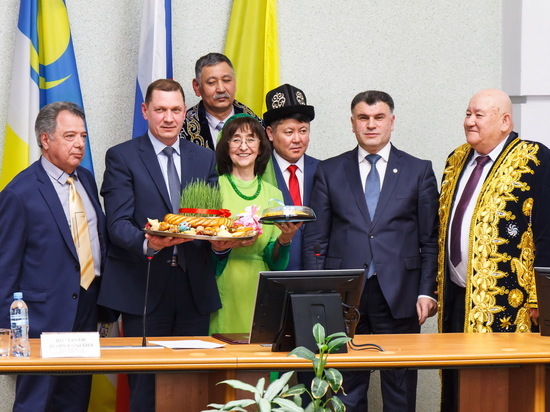 В Улан-Удэ представителей национальных диаспор поздравили с Навруз Байрамом