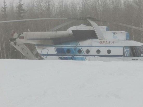 Вертолет авиакомпании «Ямал» сломал хвост при посадке в селе Нори
