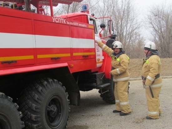 10 человек спасены из горящей пятиэтажки в Волгограде