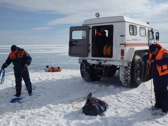 В Бурятии спасатели обнаружили на дне Байкала автомобиль «Нива»