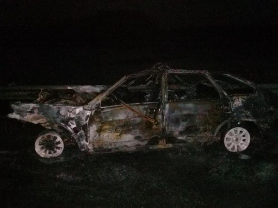 В Рязанской области легковушка загорелась после столкновения с КамАЗом, водитель погиб