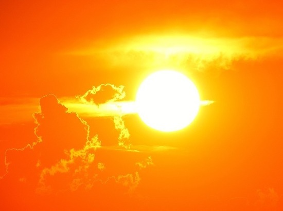 Эксперт пояснил, насколько опасны недавние вспышки на Солнце