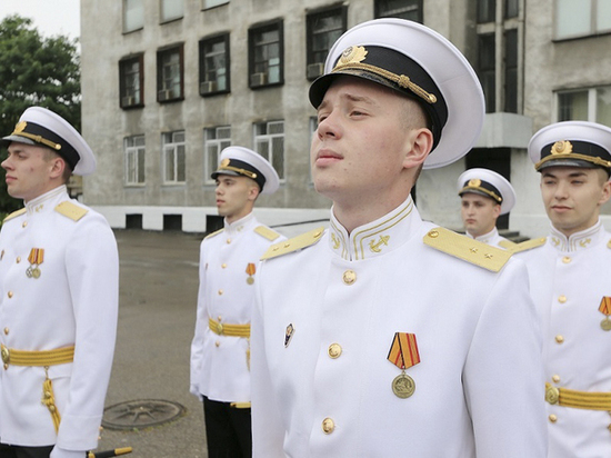 Жители Чукотки захотели поступить в Калининградский военно-морской вуз