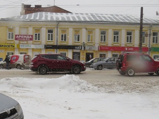 Рабочая неделя в Кирове начнется с сильного снегопада и ветра