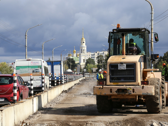 В Орле рабочие отказываются ремонтировать мост «Дружба»