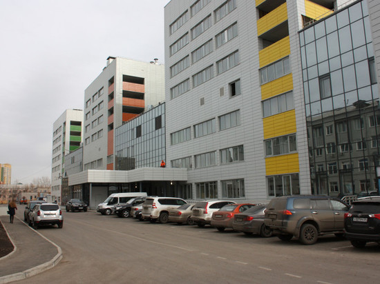 В новом корпусе краевой больницы заканчиваются отделочные работы