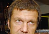 Араик Степанян облил Грэга Вайнера водой